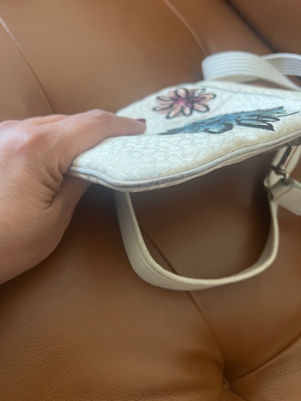 Coach mini c- RARE Floral Bee Embroidered Crossbody Bag - Picture 12 of 12